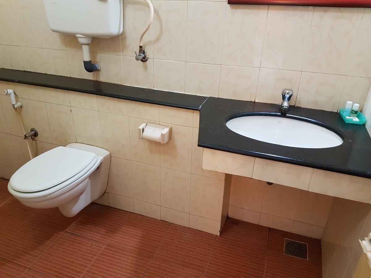 Hotel The Samrat Thiruvananthapuram Екстериор снимка