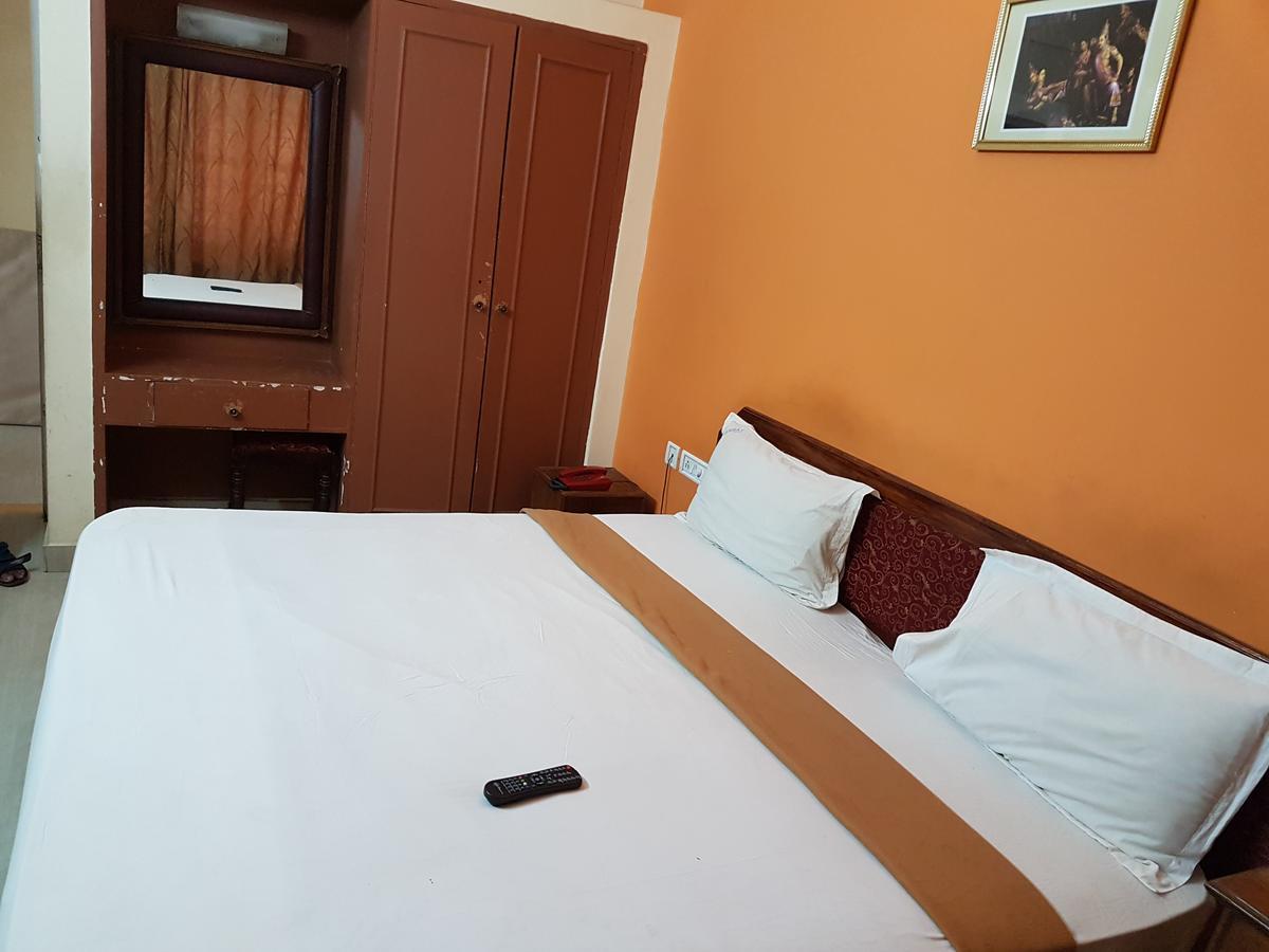 Hotel The Samrat Thiruvananthapuram Екстериор снимка
